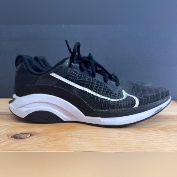 Men’s Nike ZoomMX SuperRep Surge Fitness Performance Mesh Cushioning Shoes - Picture 4 of 11